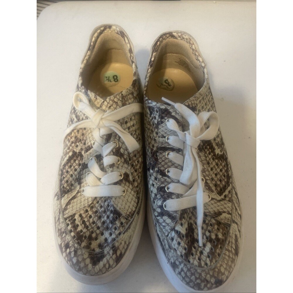 Vince Camuto 7 Women's US 8.5 Snake Skin Print Leather Comfort Sneakers